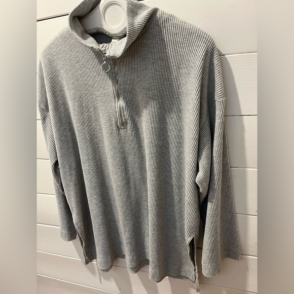 🩶 Ribbed Zip Collar Sweater – H&M – Size XL - Picture 6 of 9
